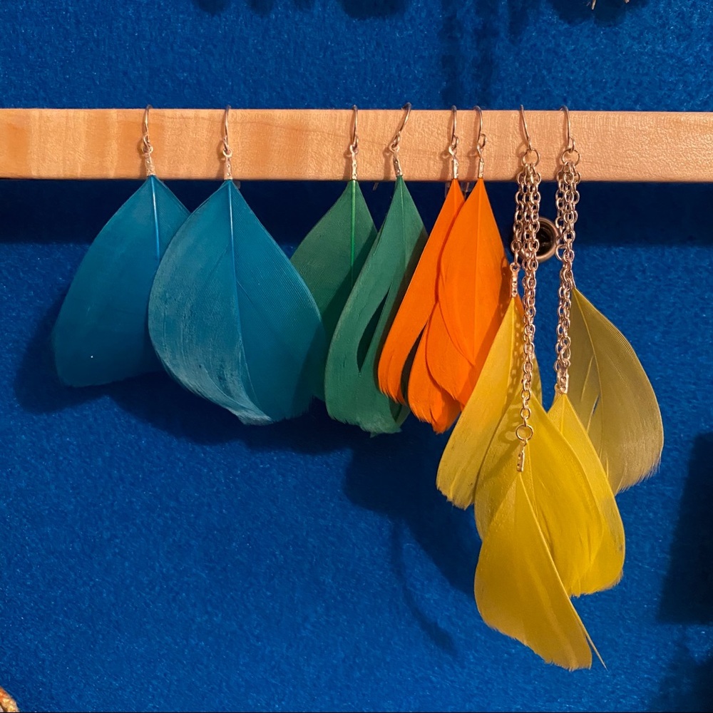 Set of 4 feather earrings